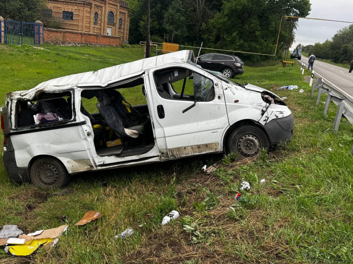 З Москви до Донецька — у кювет: четверо пасажирів загинули в аварії